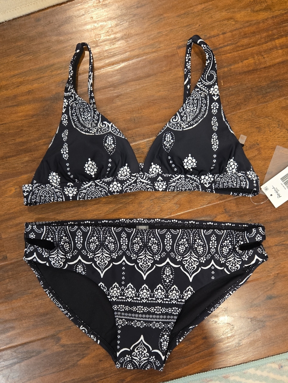 Raisins Black and White Paisley Bikini Set 16